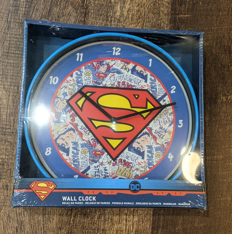 Round Superman wall clock - supermanstuff.com