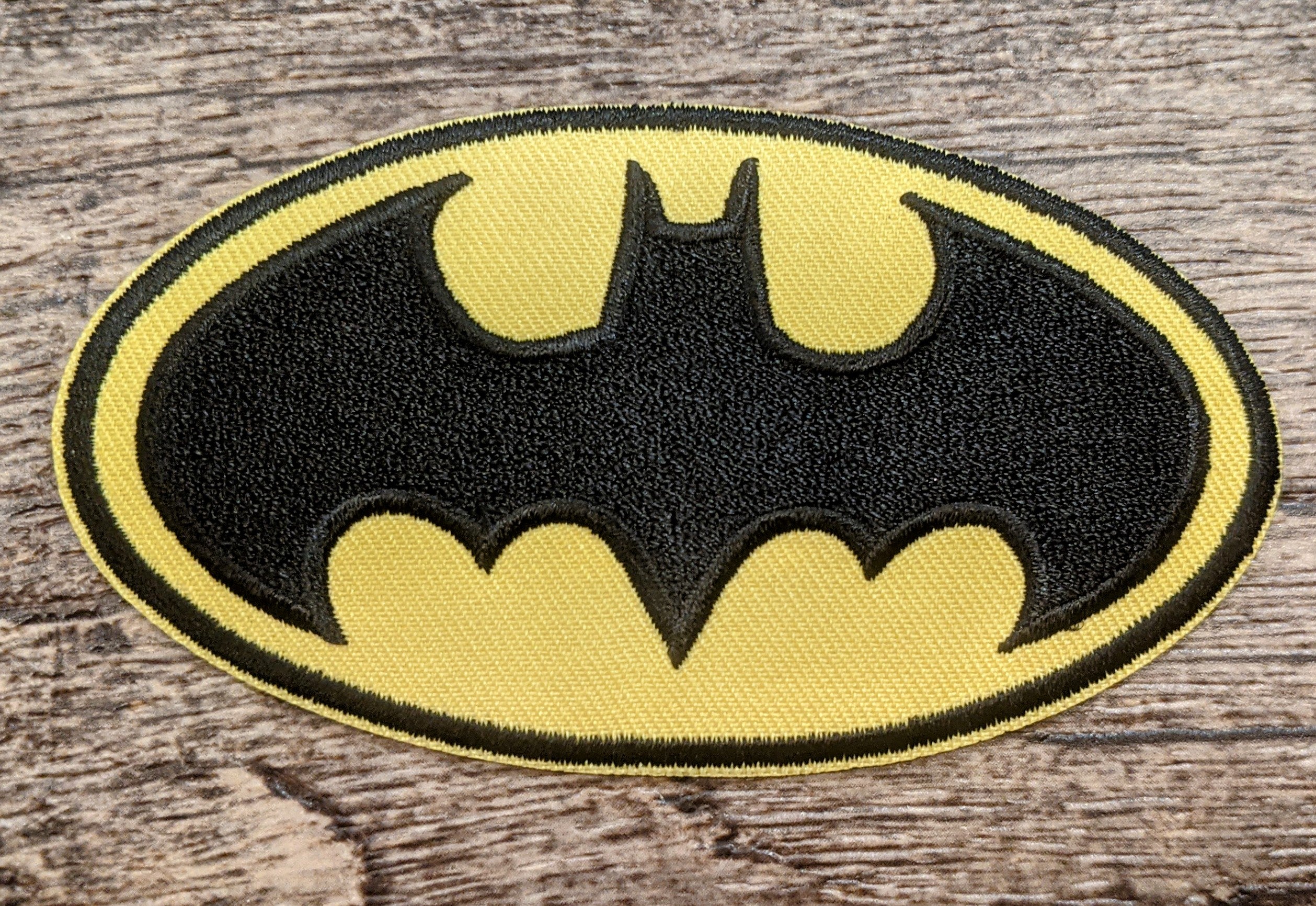 Batman Bat Signal Style Logo Round Embroidered Patch NEW UNUSED AB